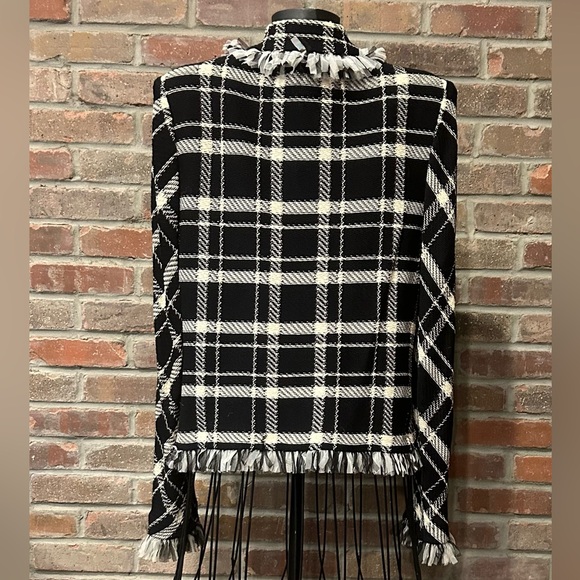 St. John Collection by Marie Gray, Black and White Santana Knit, Size 12 - Picture 2 of 6